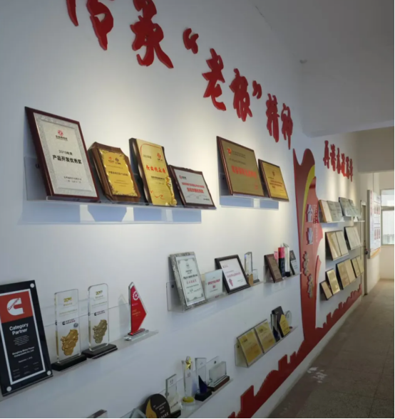 快樂奔跑再出發(fā)—精密科技股份連續(xù)第二年組織參加?xùn)|風(fēng)商用車·十堰馬拉松賽事